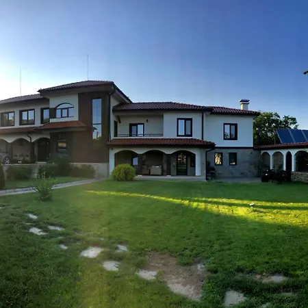 Entheos Villa *