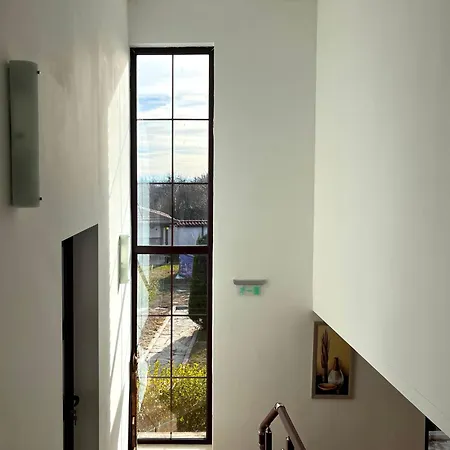 Entheos Villa *