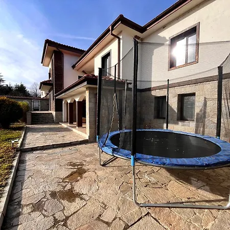 Villa Entheos