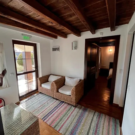Villa Entheos *